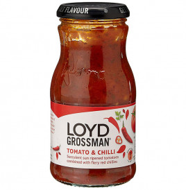 Loyd Grossman Tomato & Chilli Pasta Sauce  Glass Bottle  350 grams